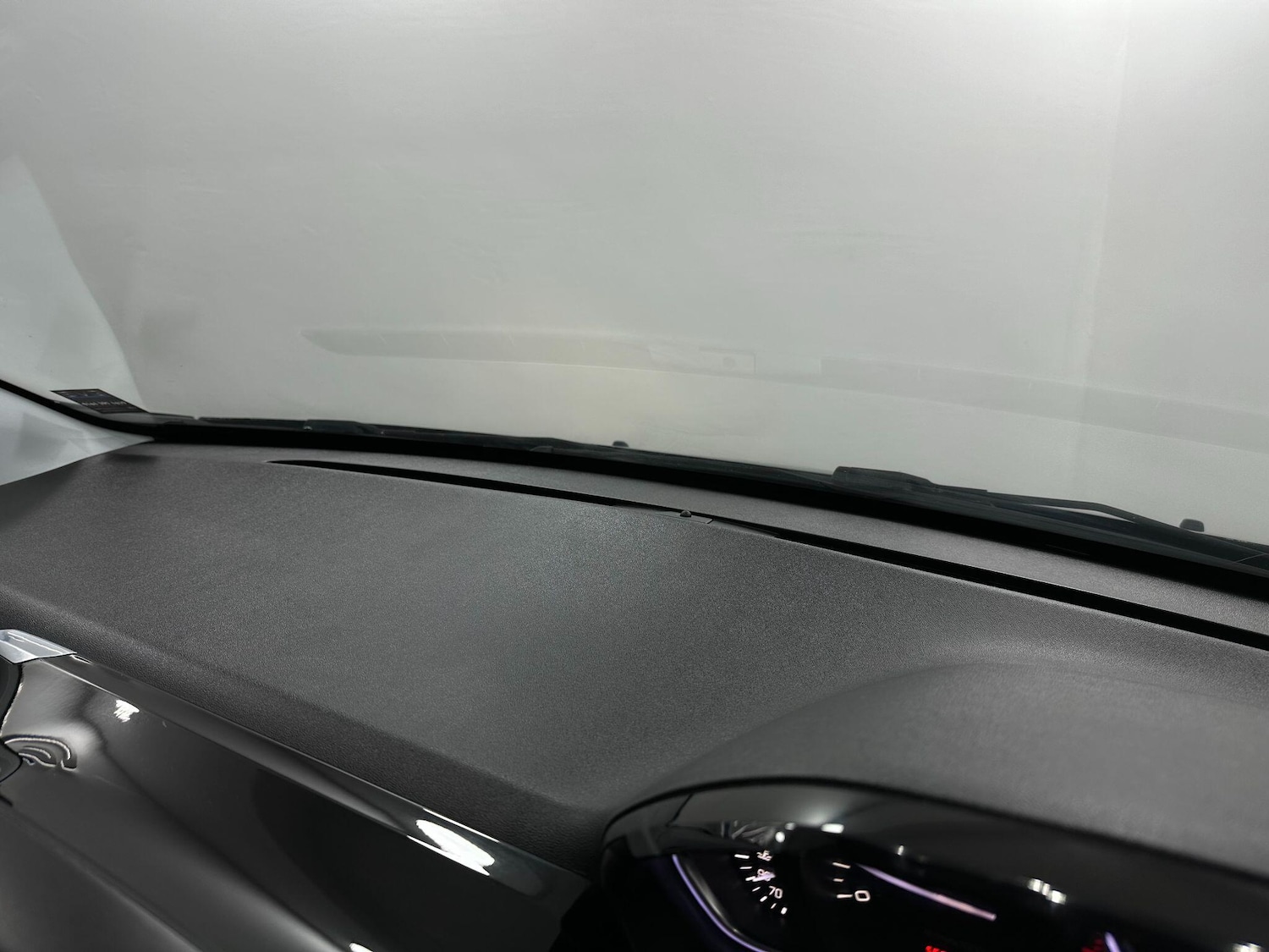 Used Peugeot 208 2014 for sale - 77066832: Photo 30