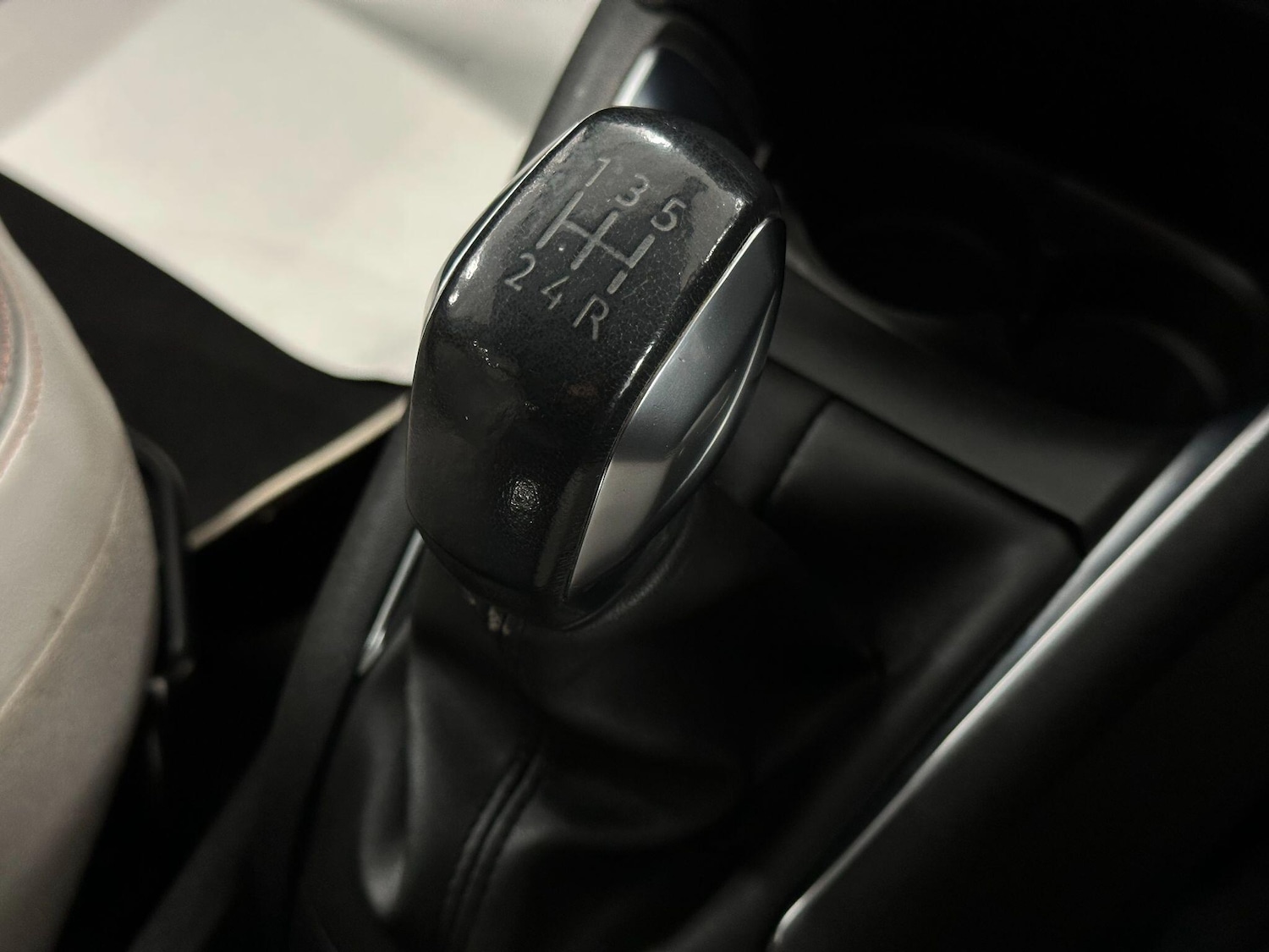 Used Peugeot 208 2014 for sale - 77066832: Photo 37