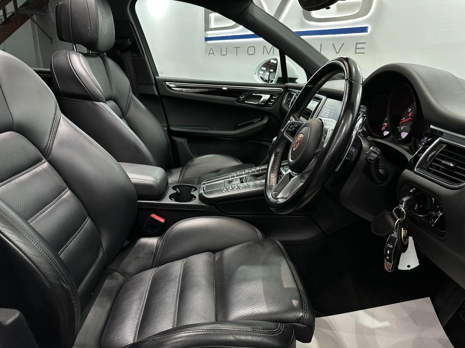 Used Porsche Macan 2018 for sale - 76765781: Photo 35