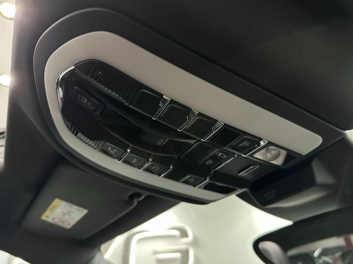 Used Porsche Macan 2018 for sale - 76765781: Photo 43