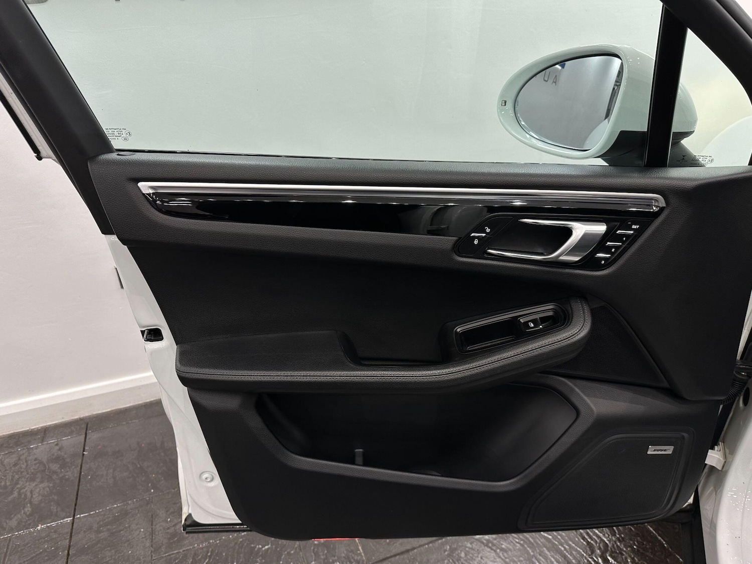 Used Porsche Macan 2018 for sale - 76765781: Photo 56