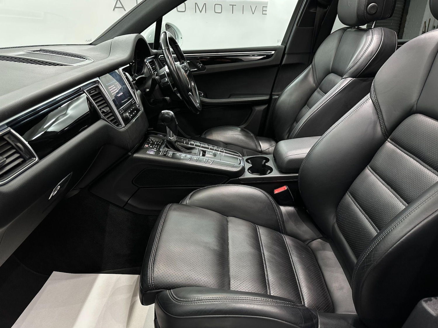 Used Porsche Macan 2018 for sale - 76765781: Photo 58