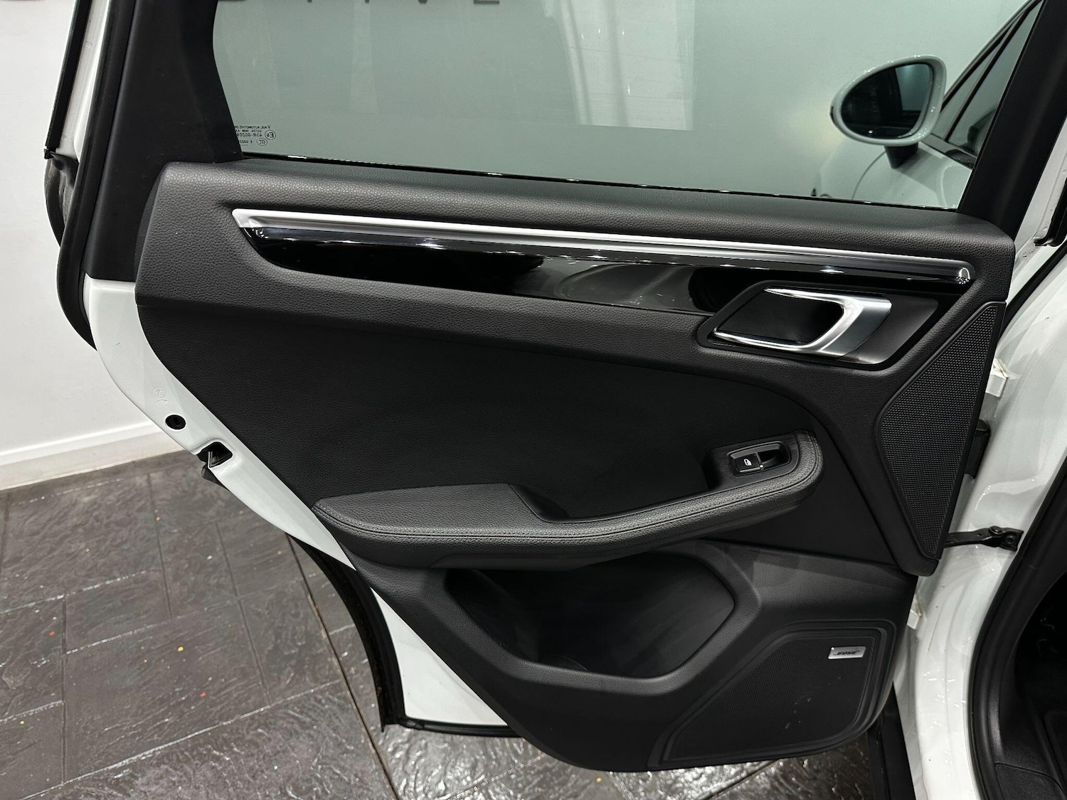 Used Porsche Macan 2018 for sale - 76765781: Photo 60