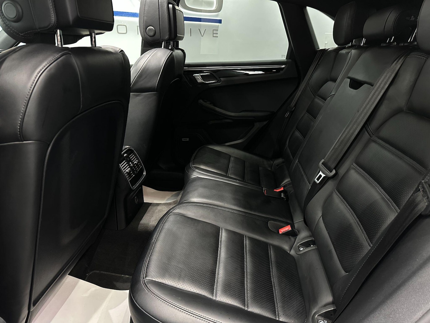 Used Porsche Macan 2018 for sale - 76765781: Photo 61