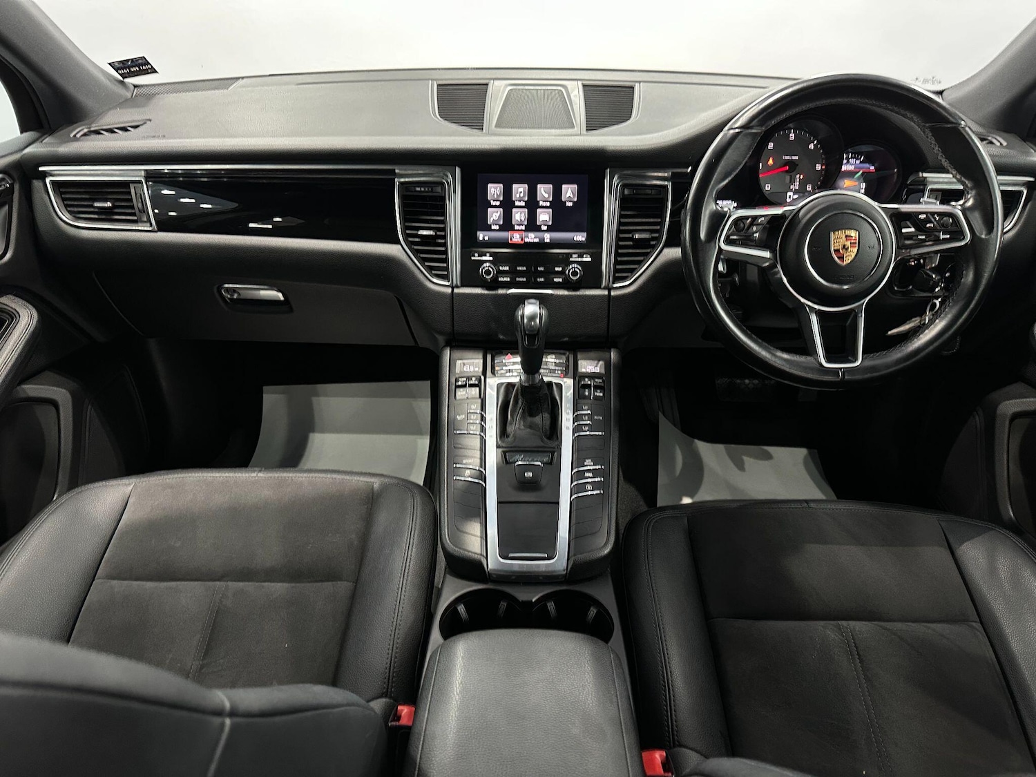 Used Porsche Macan 2016 for sale - 76801846: Photo 40