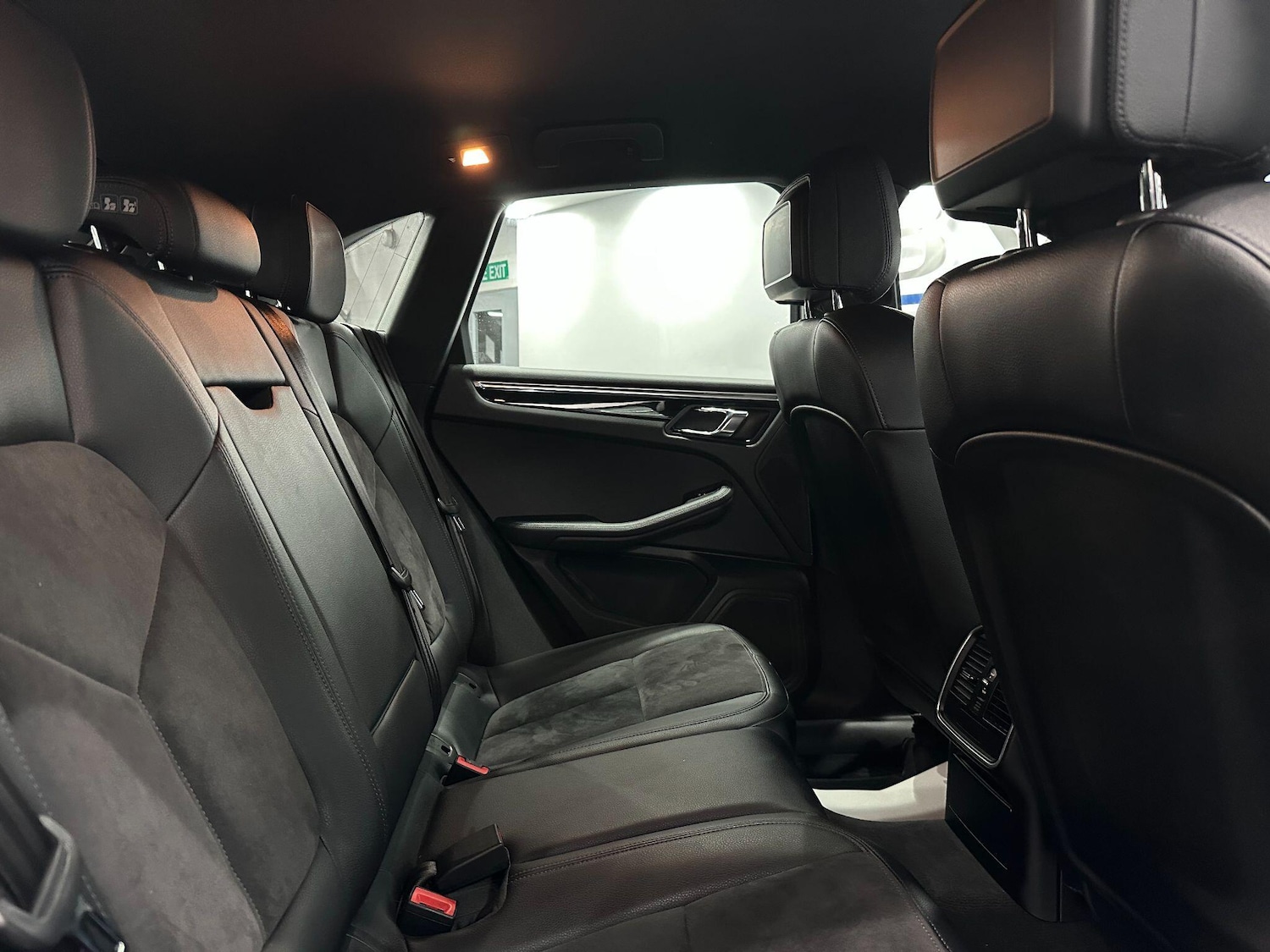 Used Porsche Macan 2016 for sale - 76801846: Photo 45