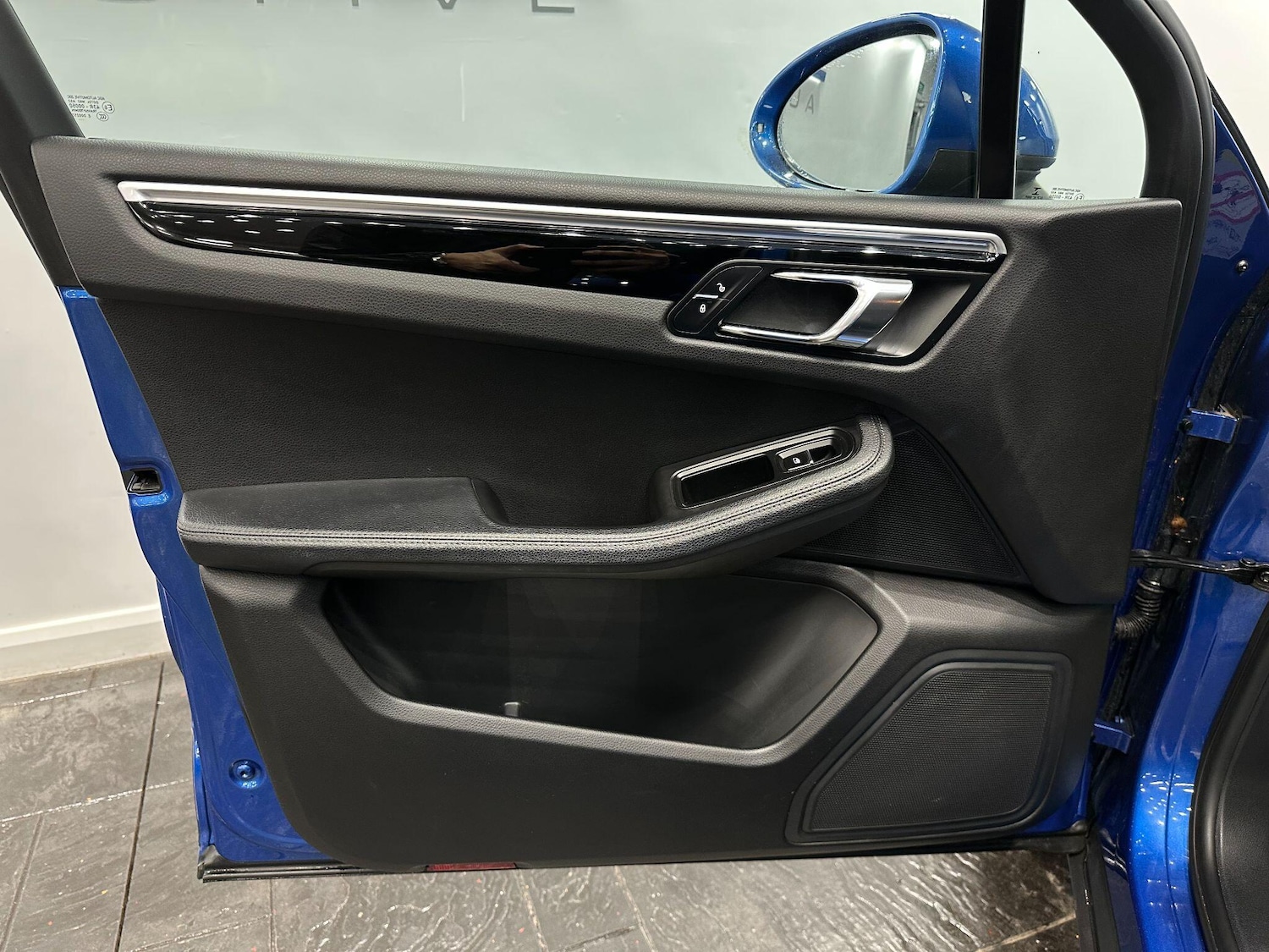 Used Porsche Macan 2016 for sale - 76801846: Photo 51