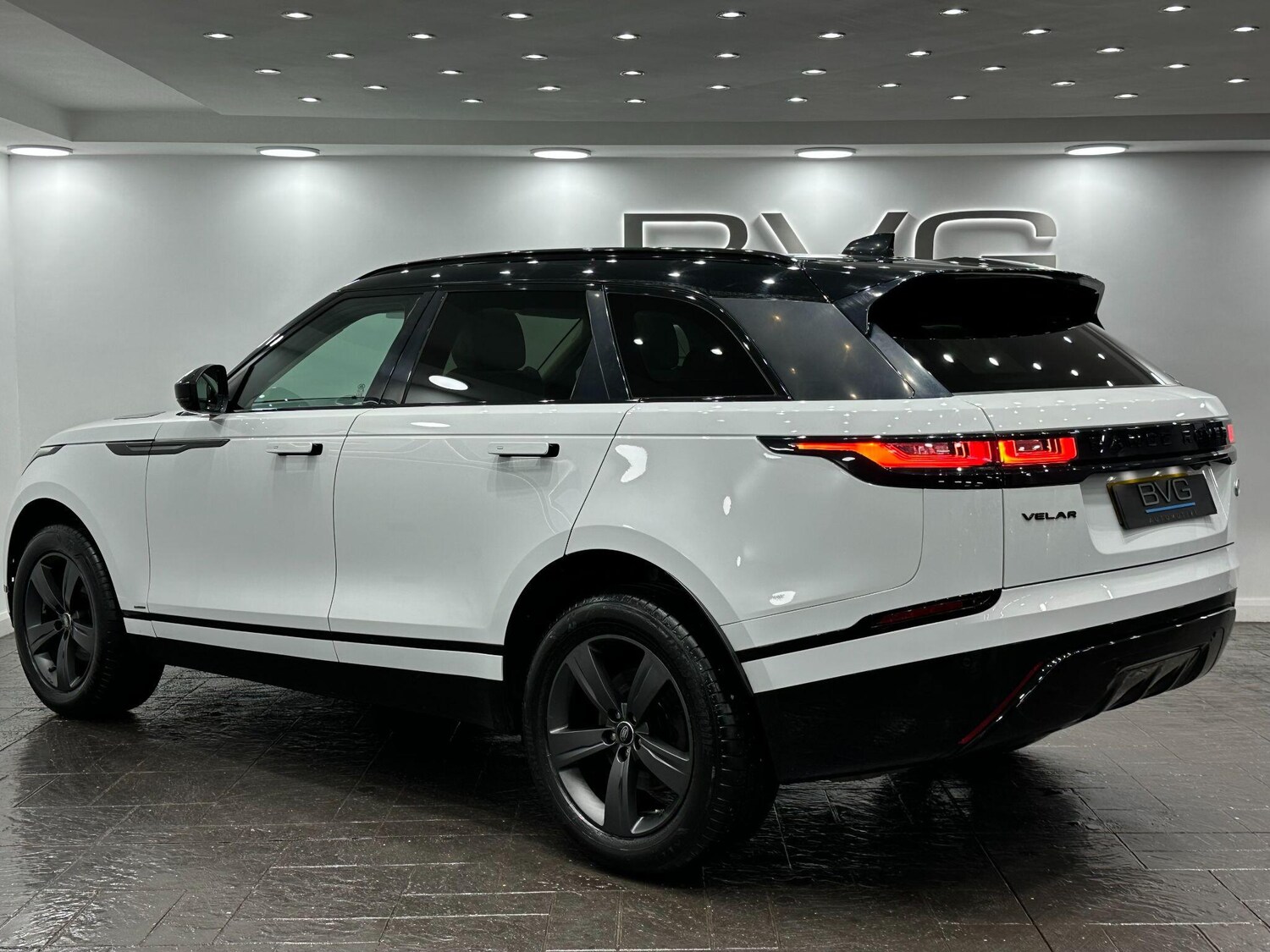 Used Land Rover Range Rover Velar 2019 for sale - 76976680: Photo 13