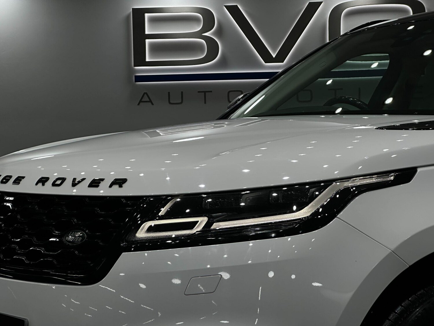 Used Land Rover Range Rover Velar 2019 for sale - 76976680: Photo 17