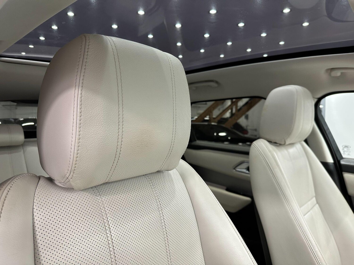 Used Land Rover Range Rover Velar 2019 for sale - 76976680: Photo 33