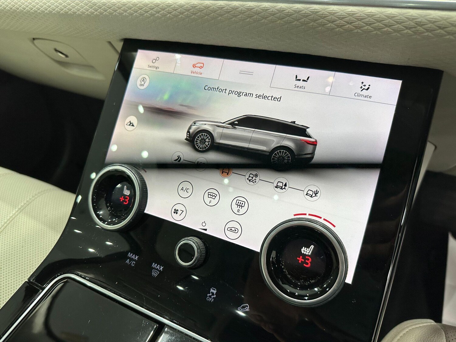 Used Land Rover Range Rover Velar 2019 for sale - 76976680: Photo 43