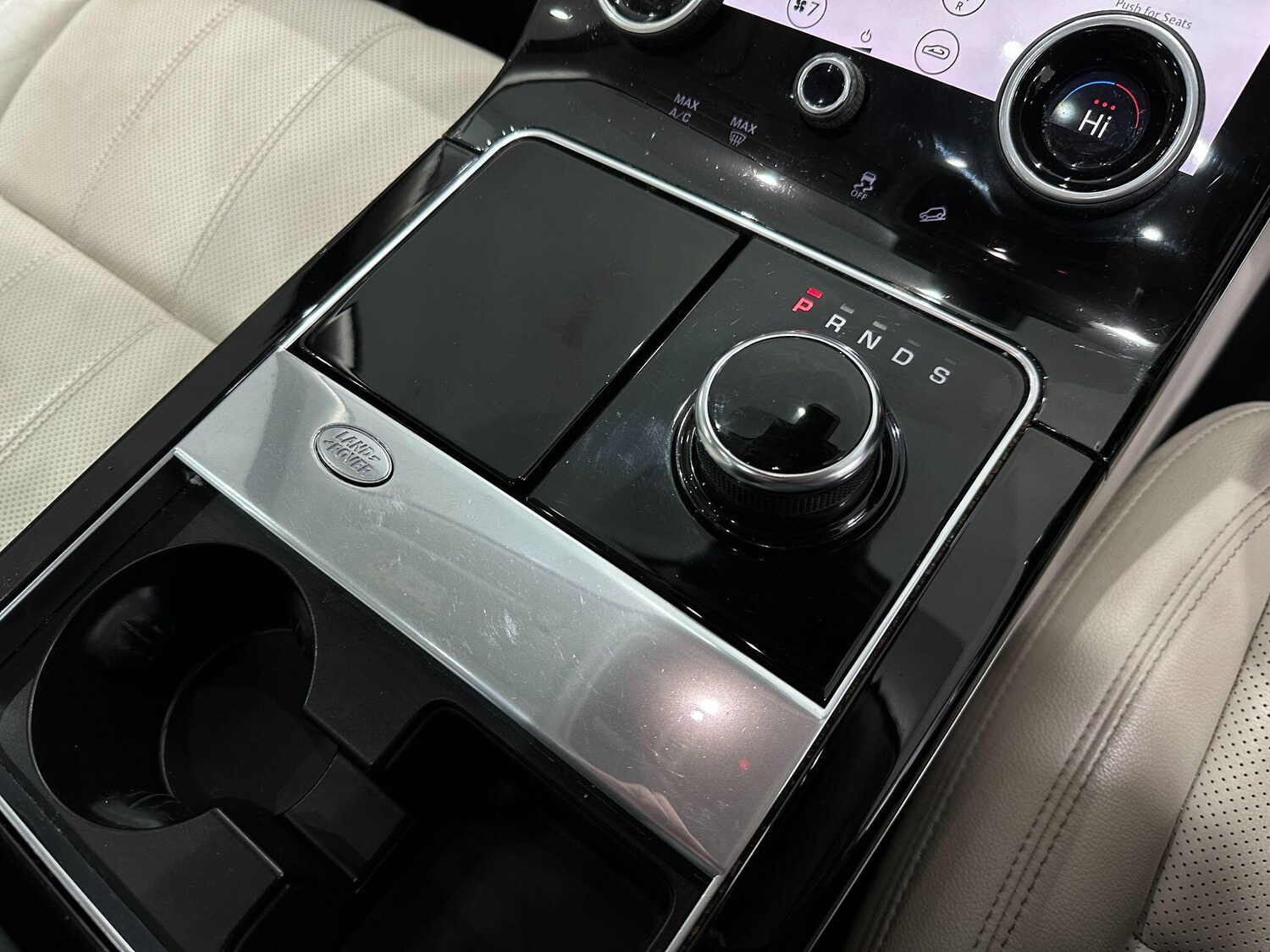 Used Land Rover Range Rover Velar 2019 for sale - 76976680: Photo 44