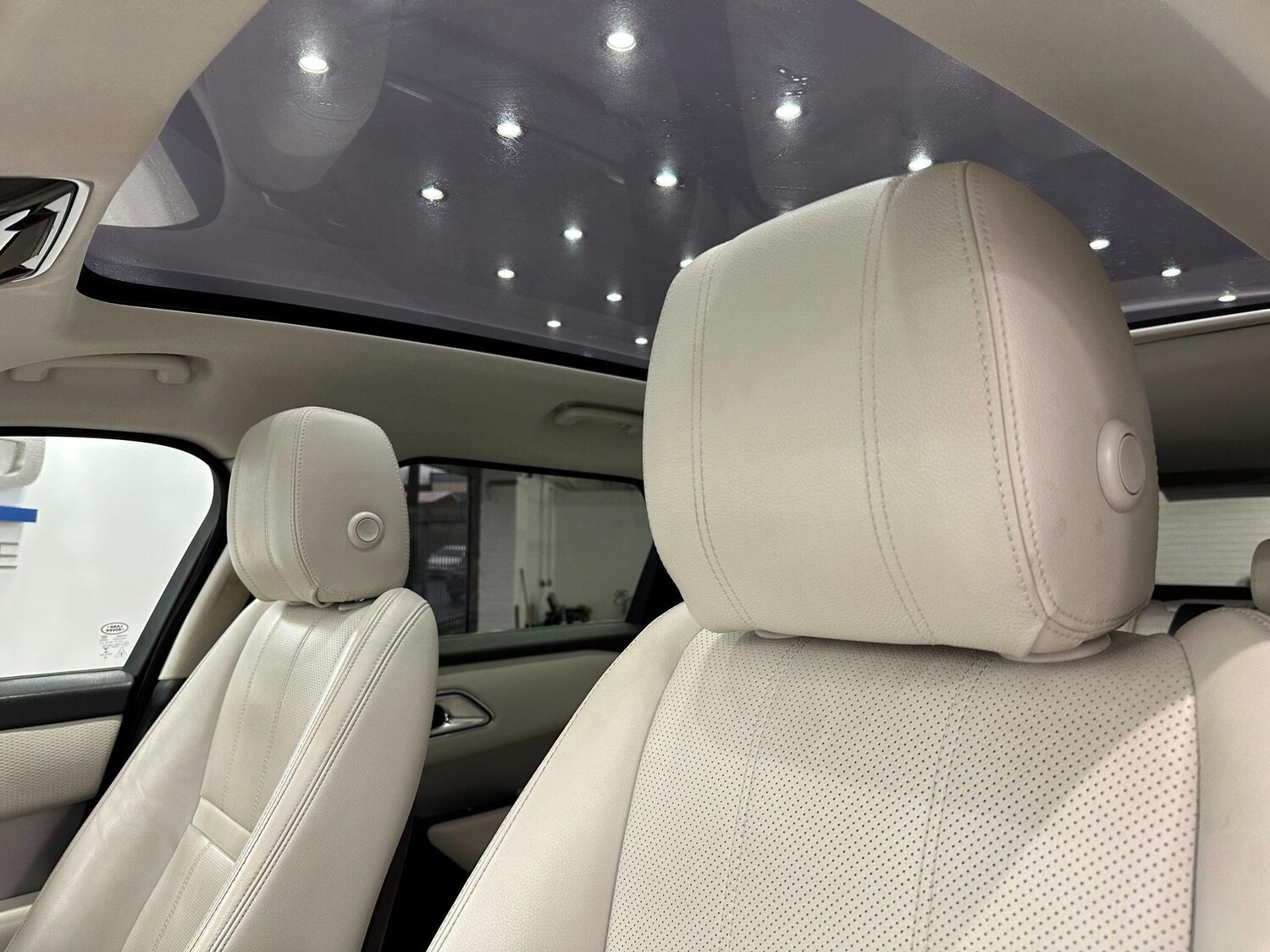 Used Land Rover Range Rover Velar 2019 for sale - 76976680: Photo 52