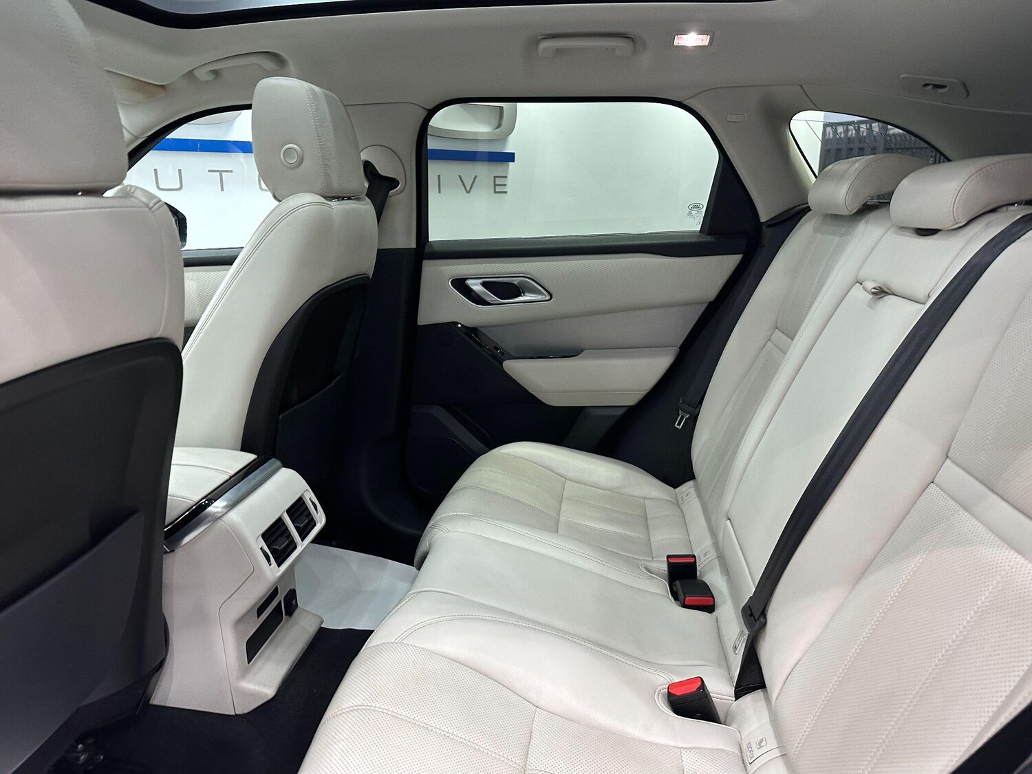 Used Land Rover Range Rover Velar 2019 for sale - 76976680: Photo 57