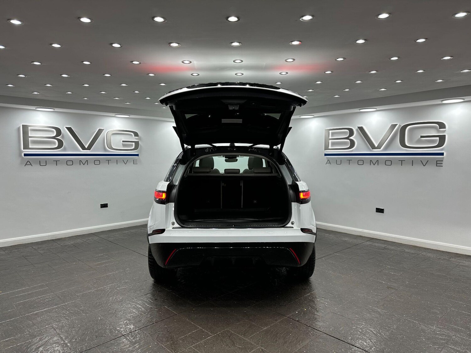 Used Land Rover Range Rover Velar 2019 for sale - 76976680: Photo 64