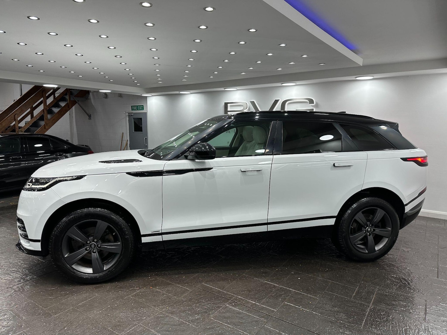 Used Land Rover Range Rover Velar 2019 for sale - 76976680: Photo 8