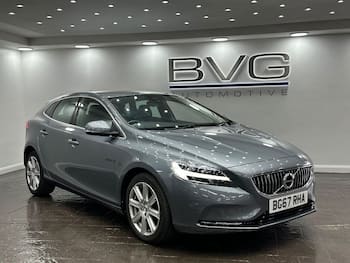 Used Volvo V40 2017 for sale - 79697934: Photo
