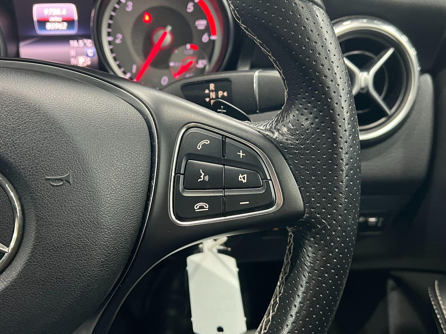 Used Mercedes-Benz GLA 2017 for sale - 76201180: Photo 50