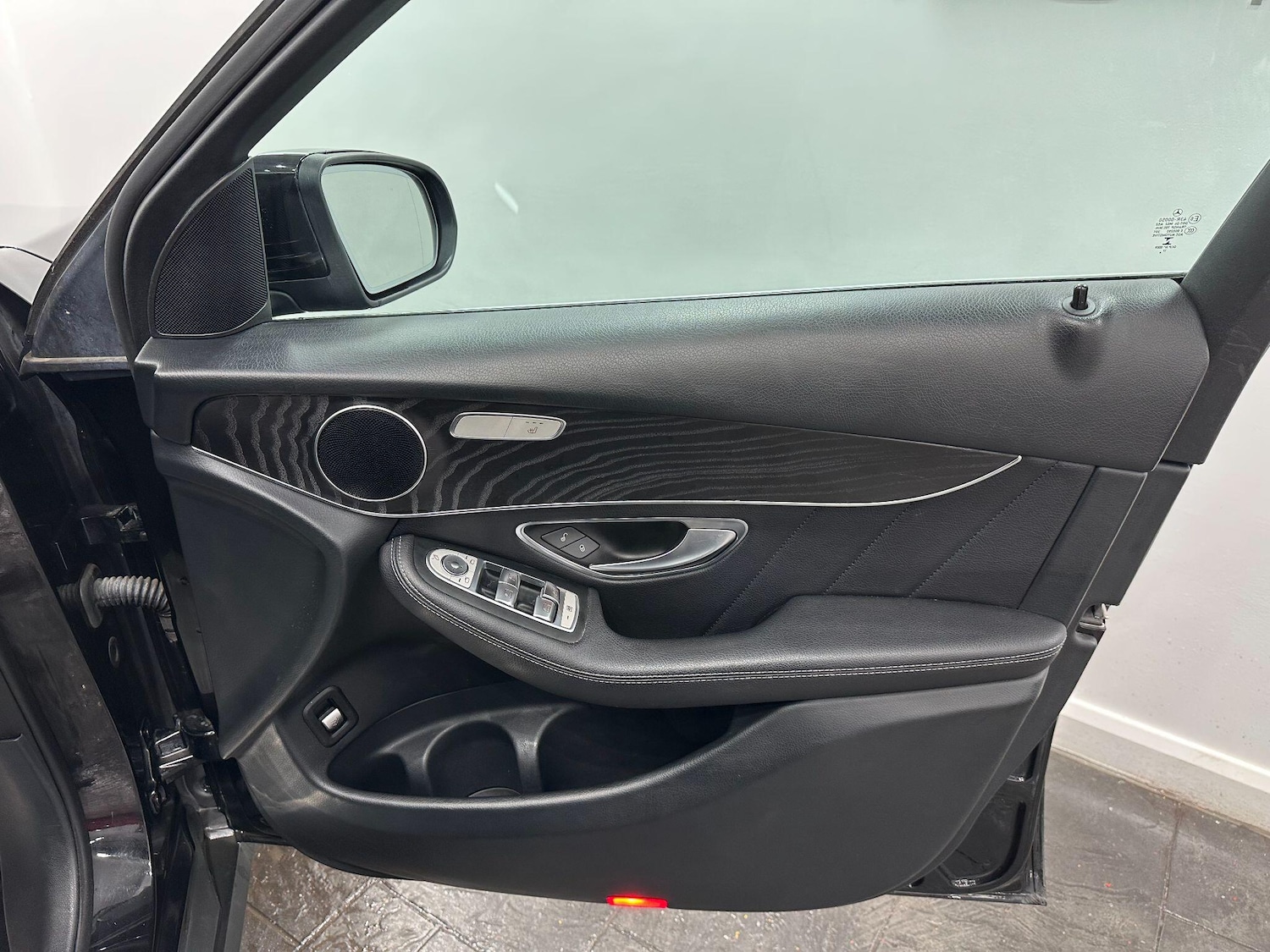 Used Mercedes-Benz GLC 2018 for sale - 76898297: Photo 26