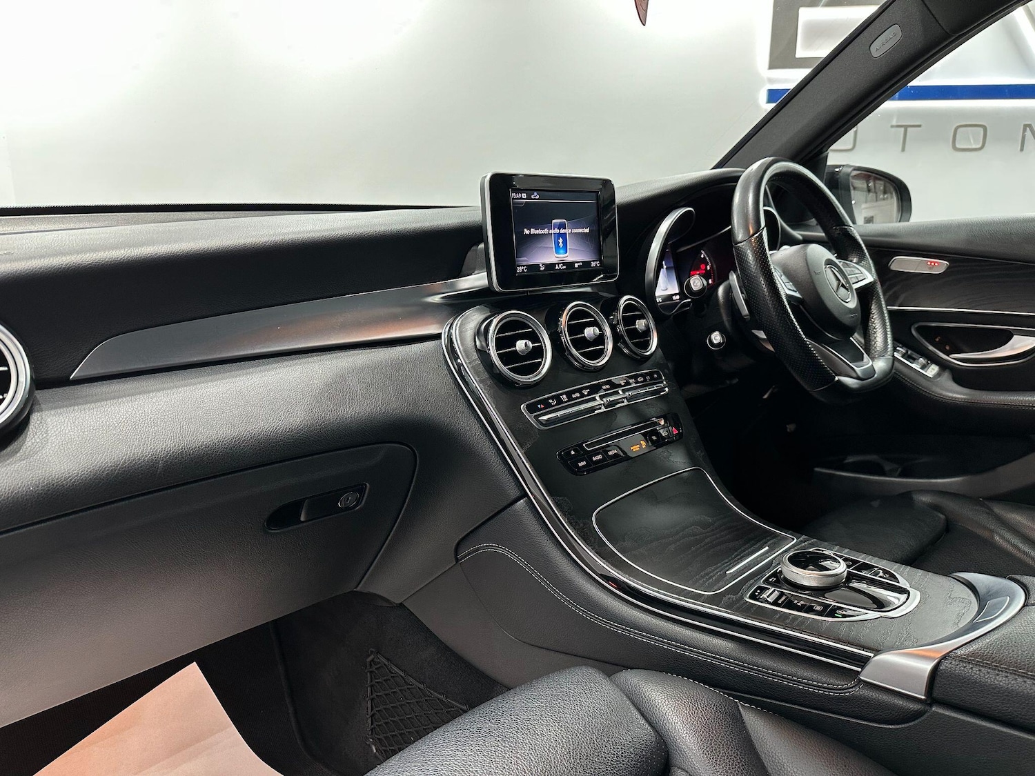 Used Mercedes-Benz GLC 2018 for sale - 76898297: Photo 48