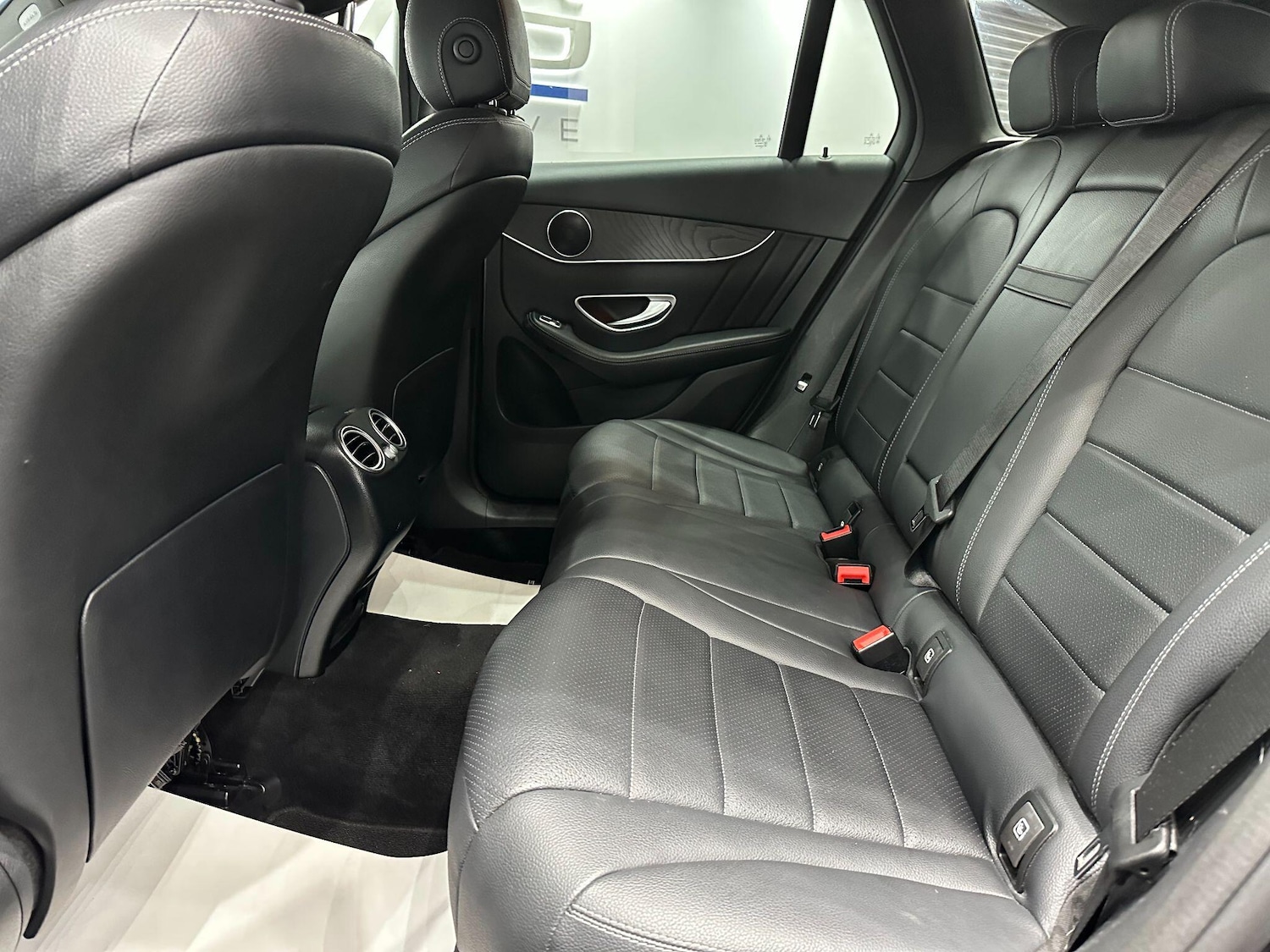 Used Mercedes-Benz GLC 2018 for sale - 76898297: Photo 54