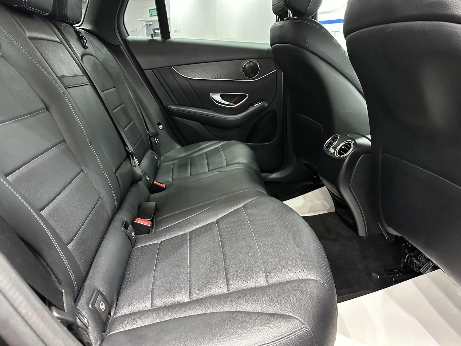 Used Mercedes-Benz GLC 2018 for sale - 76898297: Photo 58