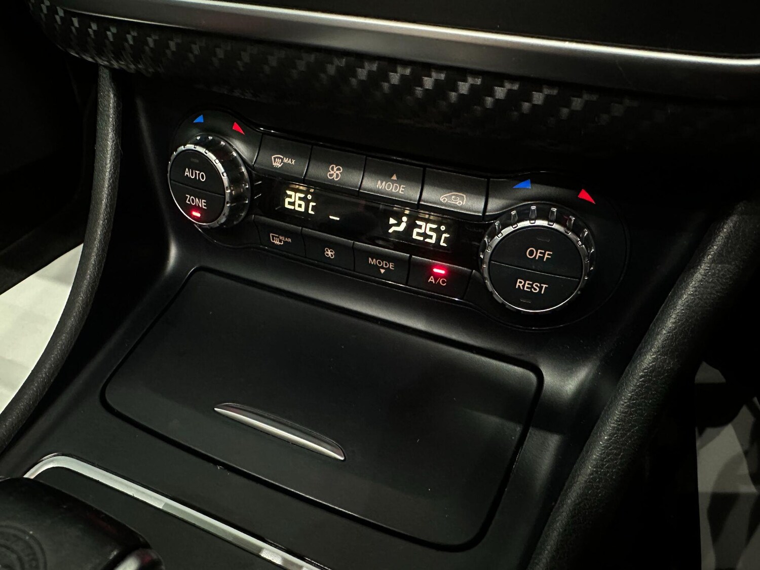 Used Mercedes-Benz A-Class 2015 for sale - 76549876: Photo 35