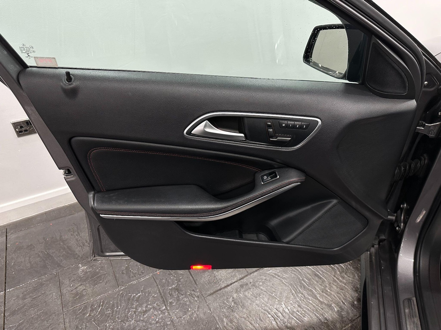 Used Mercedes-Benz A-Class 2015 for sale - 76549876: Photo 57