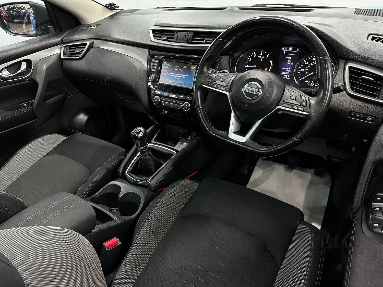 Used Nissan Qashqai 2017 for sale - 76667019: Photo 24