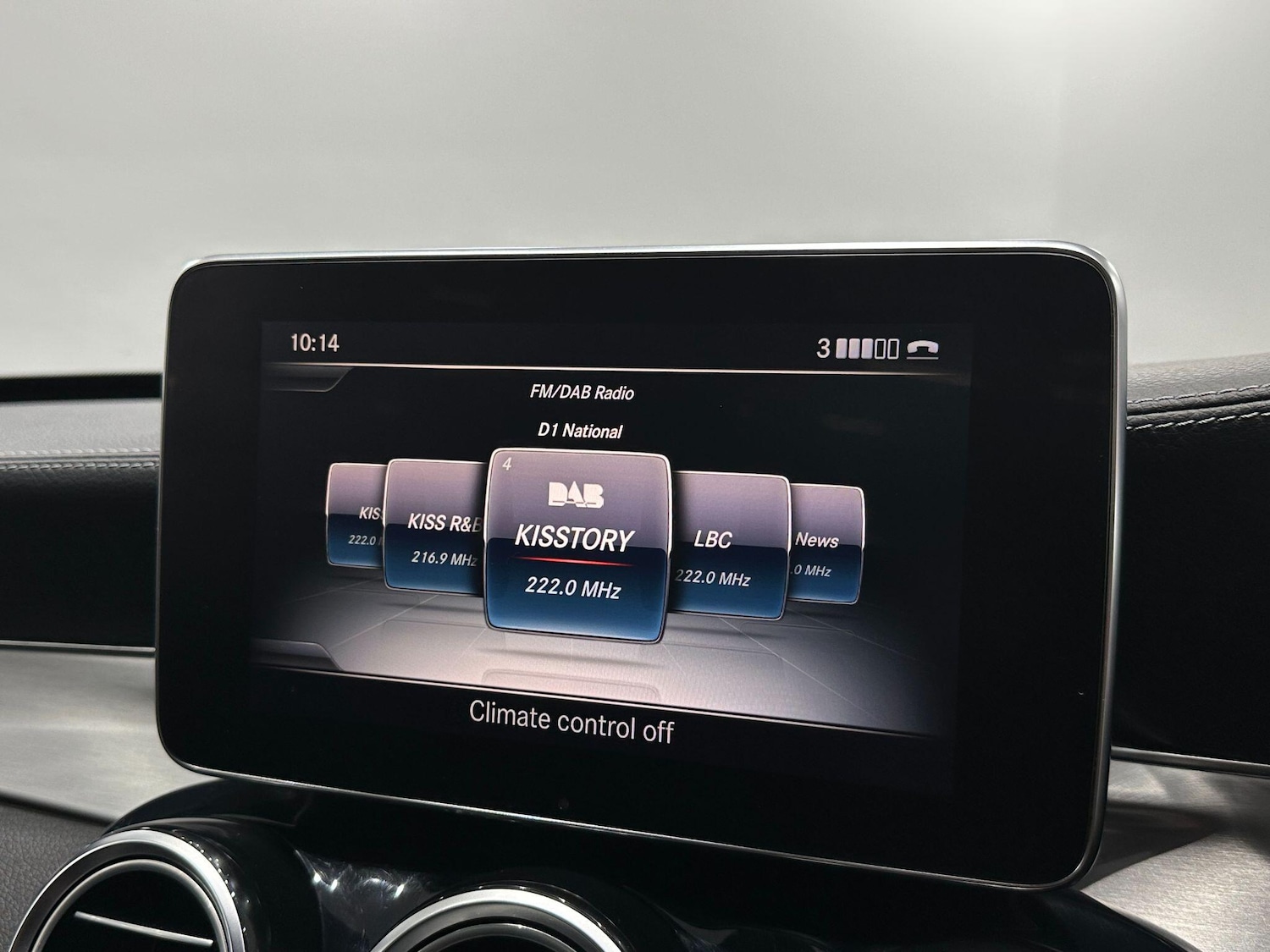 Used Mercedes-Benz C Class 2018 for sale - 76512023: Photo 38