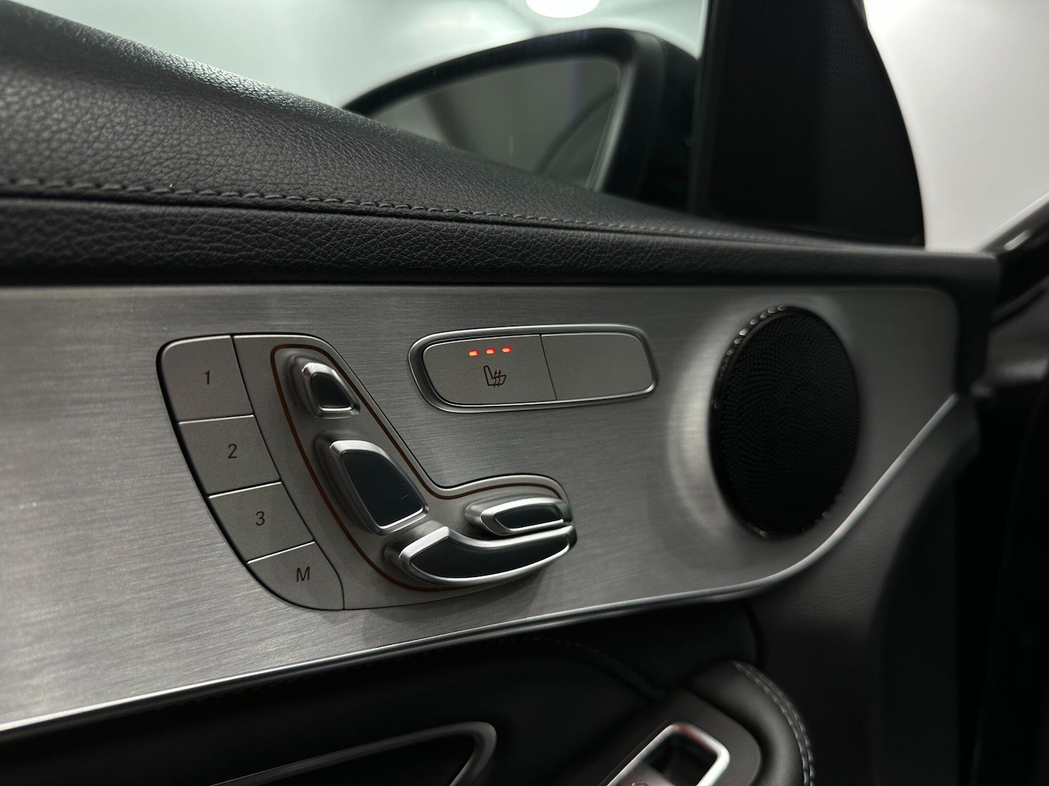 Used Mercedes-Benz C Class 2018 for sale - 76512023: Photo 59