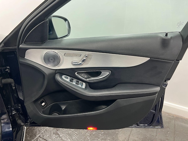 Used Mercedes-Benz C-Class 2018 for sale - 76200898: Photo 27