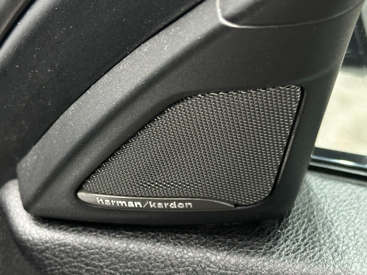 Used BMW 5 Series 2017 for sale - 76702317: Photo 32