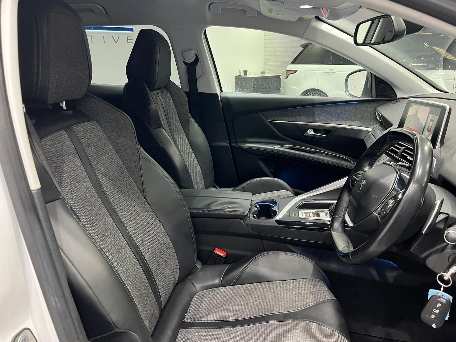 Used Peugeot 3008 2018 for sale - 77291511: Photo 3