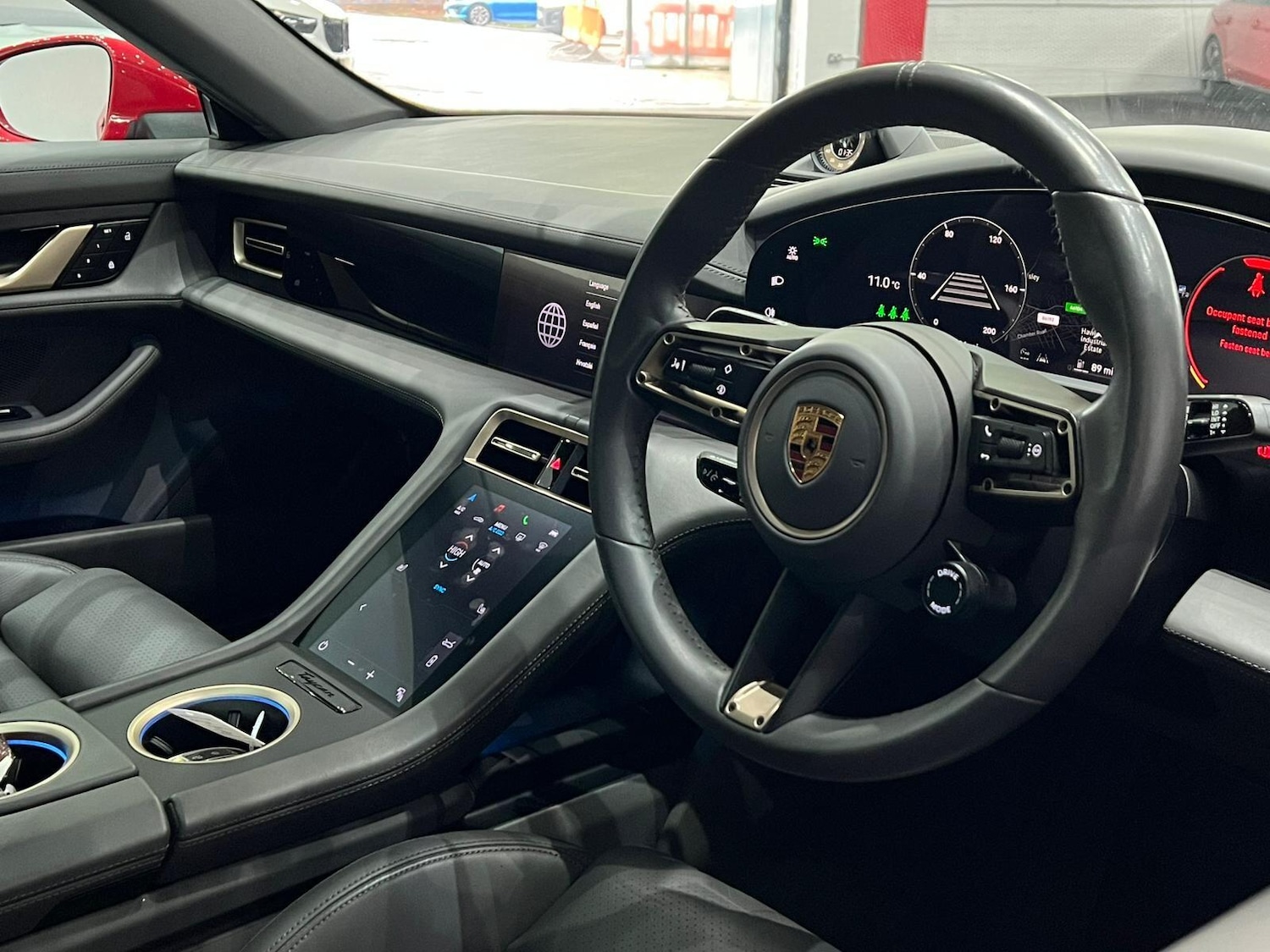 Used Porsche Taycan 2021 for sale - 76424416: Photo 2