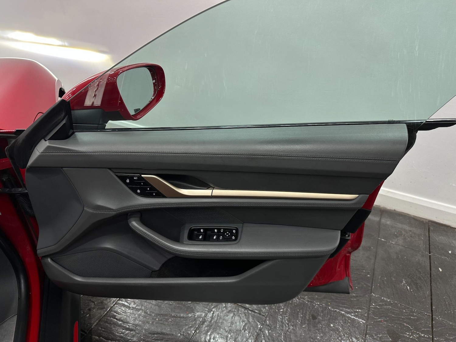 Used Porsche Taycan 2021 for sale - 76424416: Photo 34