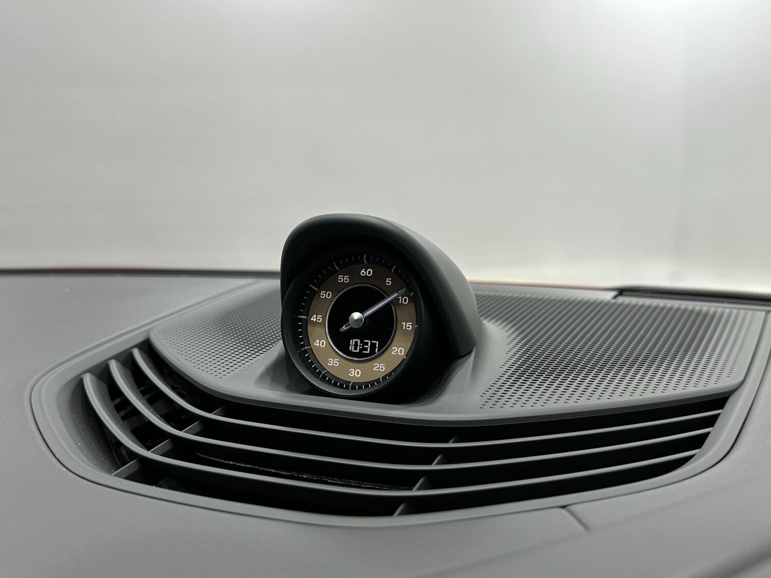 Used Porsche Taycan 2021 for sale - 76424416: Photo 42