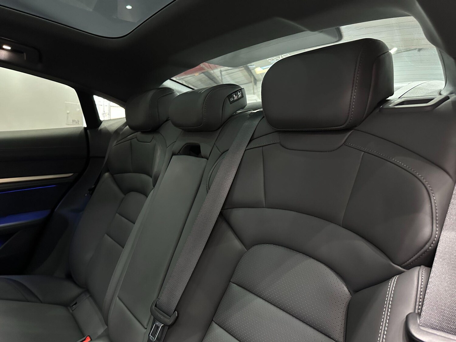 Used Porsche Taycan 2021 for sale - 76424416: Photo 87