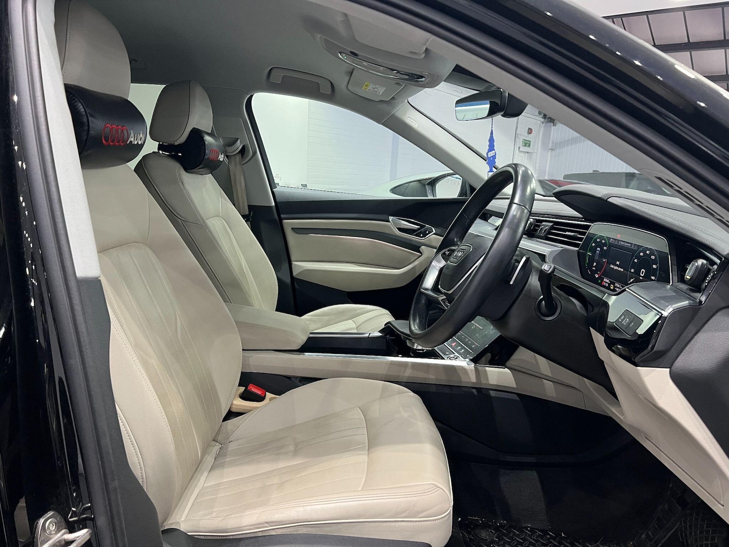 Used Audi e-tron for sale - 76473673: Photo 3