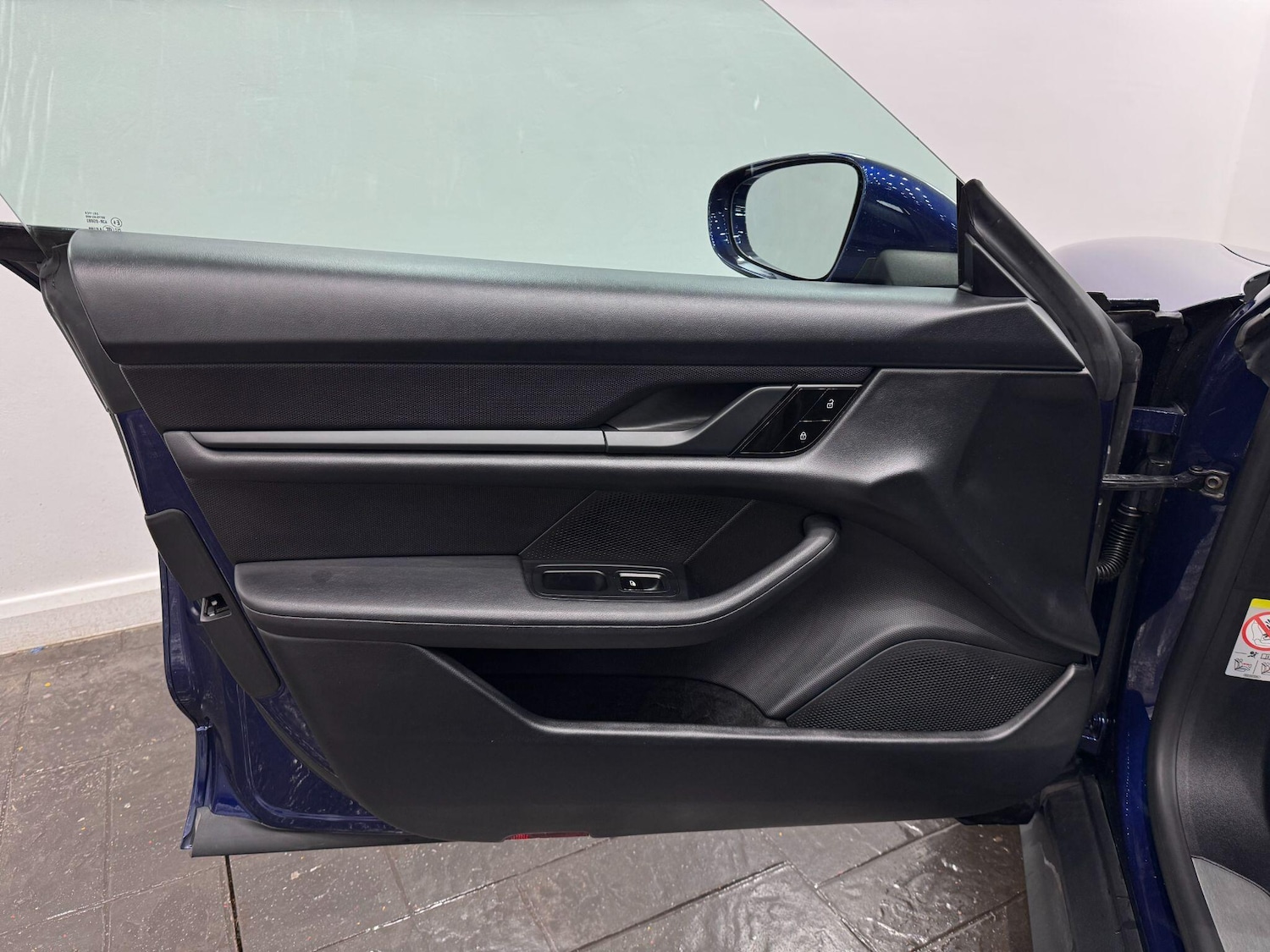 Used Porsche Taycan 2020 for sale - 78135576: Photo 59