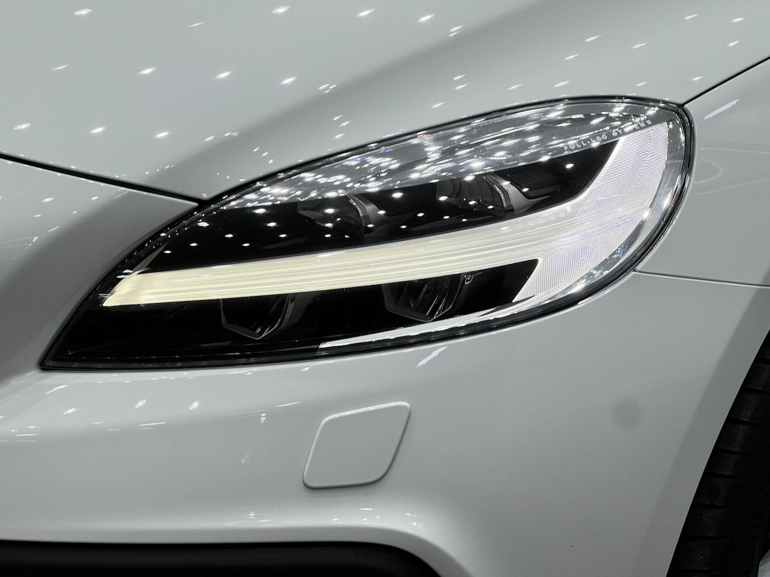 Used Volvo V40 2017 for sale - 76136957: Photo 15