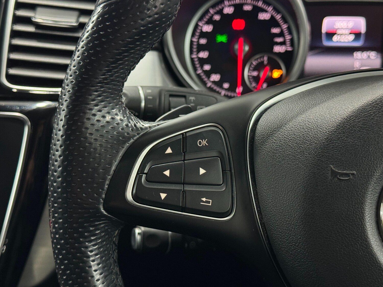 Used Mercedes-Benz GLE for sale - 77724200: Photo 42