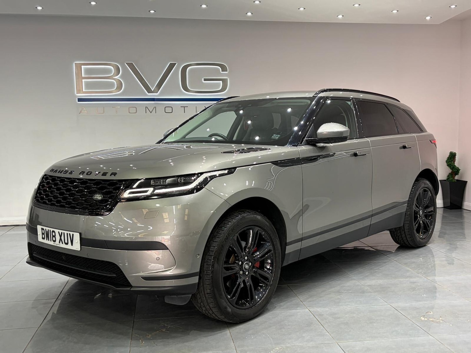 Used Land Rover Range Rover Velar 2018 for sale - 76360987: Photo 1
