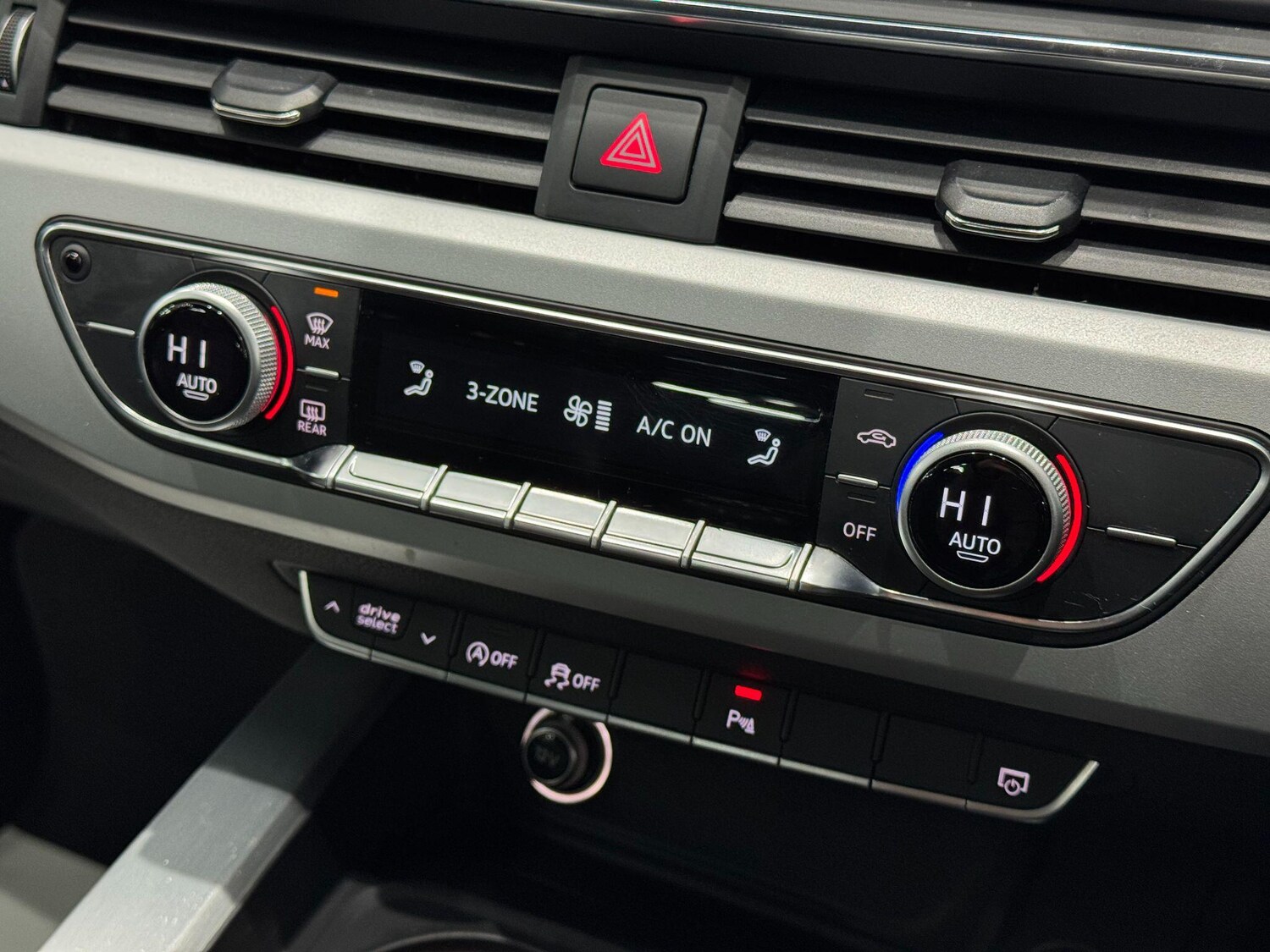 Used Audi A4 Avant for sale - 77723840: Photo 37