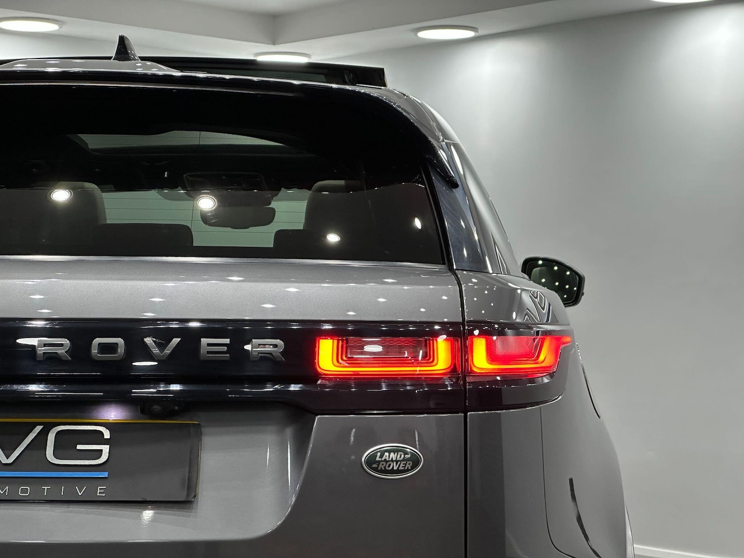 Used Land Rover Range Rover Velar 2017 for sale - 76657863: Photo 19