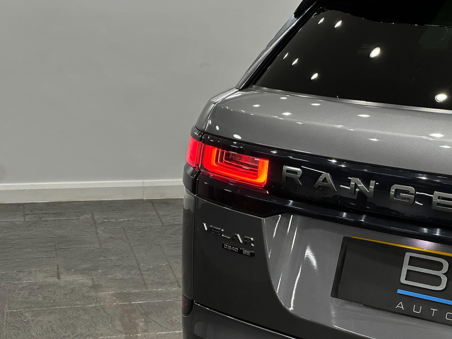 Used Land Rover Range Rover Velar 2017 for sale - 76657863: Photo 20