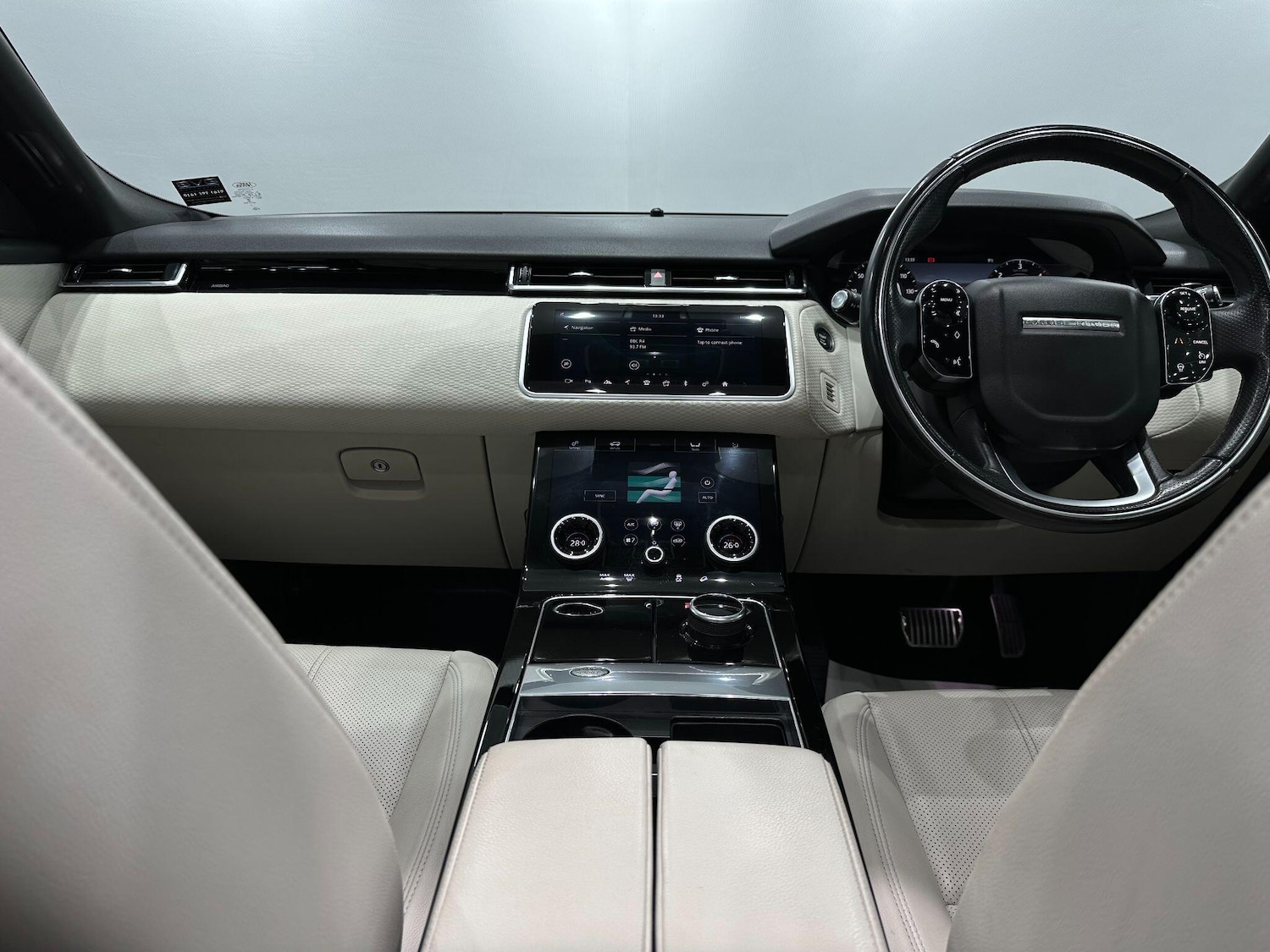 Used Land Rover Range Rover Velar 2017 for sale - 76657863: Photo 28