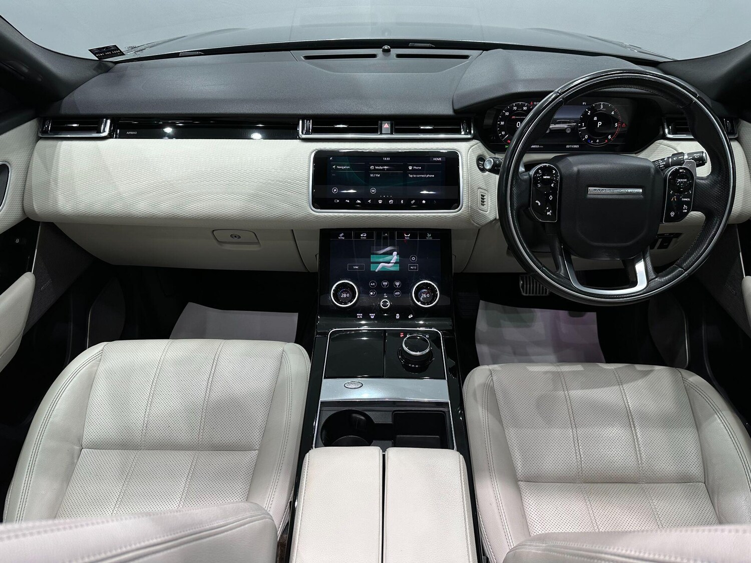 Used Land Rover Range Rover Velar 2017 for sale - 76657863: Photo 29