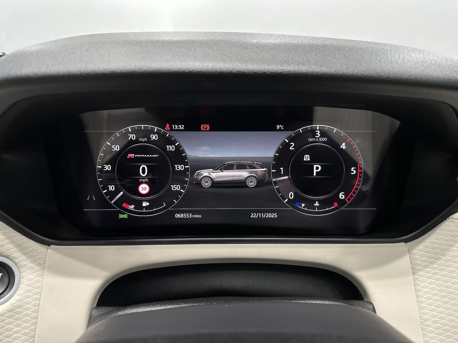 Used Land Rover Range Rover Velar 2017 for sale - 76657863: Photo 50