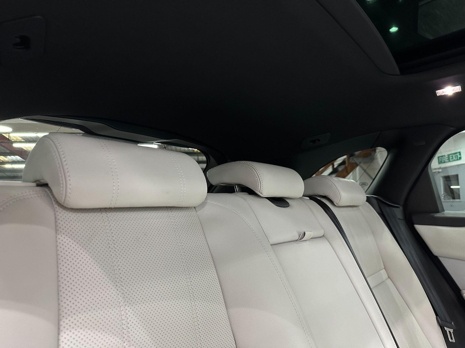 Used Land Rover Range Rover Velar 2017 for sale - 76657863: Photo 53